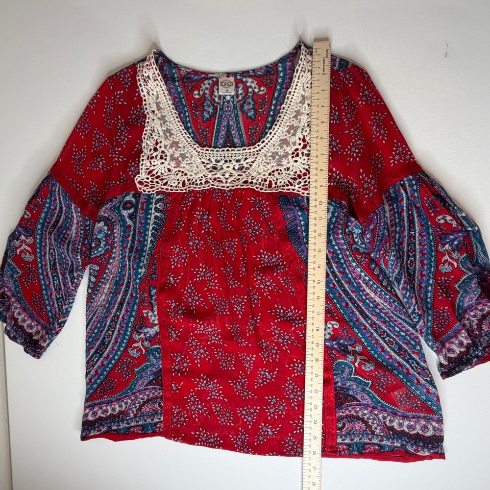 Bila Red Paisley Crochet Trim Blouse Medium Peasant Bandana Lightweight Boho - Picture 9 of 10
